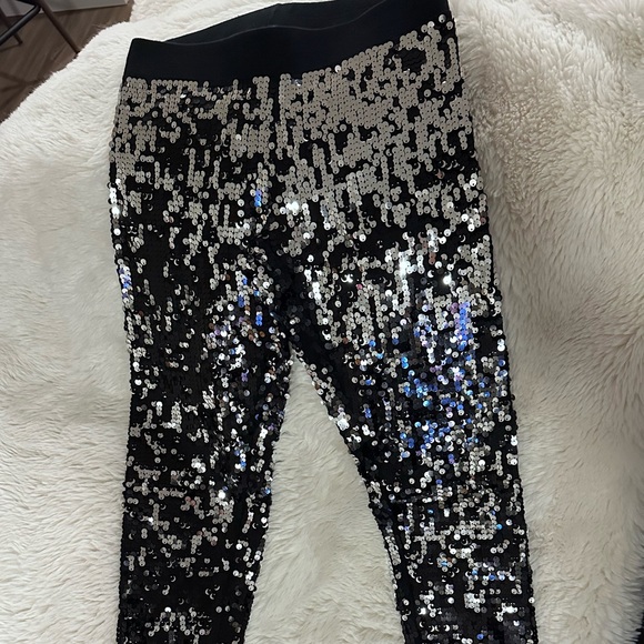 Express  black and silver sequin leggings size XS. - Picture 6 of 7